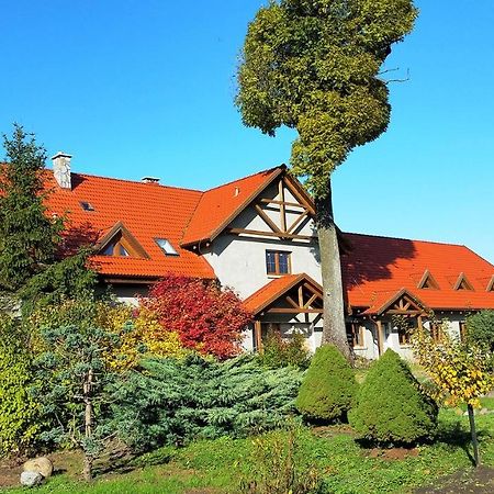 Hotel Dom Uzdrowisko Tolkemit Exterior foto